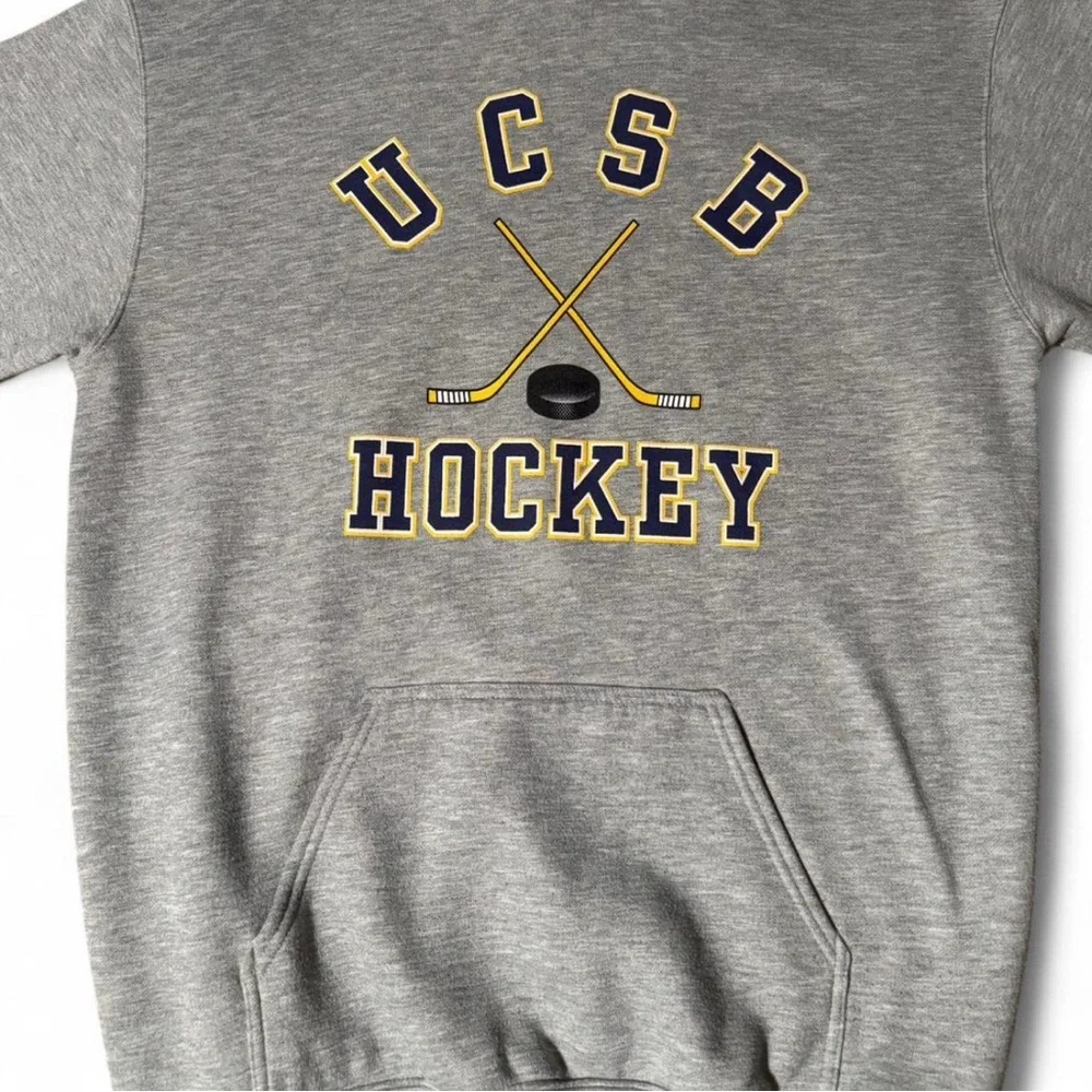University of California UCSB Hockey Gray Men's Hoodie Sweatshirt - Picture 7 of 8